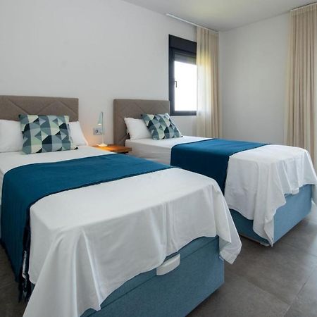 Luxury Apartment Stunning Seaview Bs 3104 Манилва Екстериор снимка