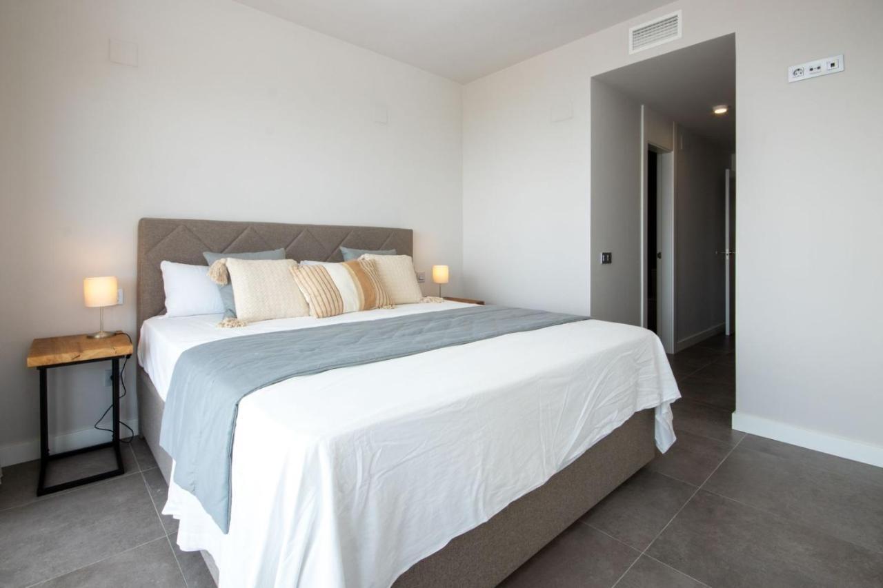 Luxury Apartment Stunning Seaview Bs 3104 Манилва Екстериор снимка