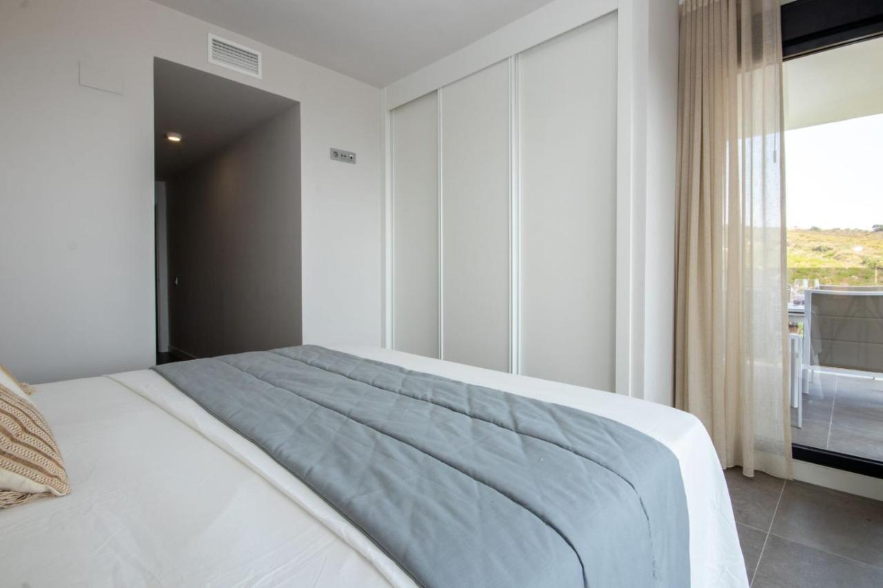 Luxury Apartment Stunning Seaview Bs 3104 Манилва Екстериор снимка