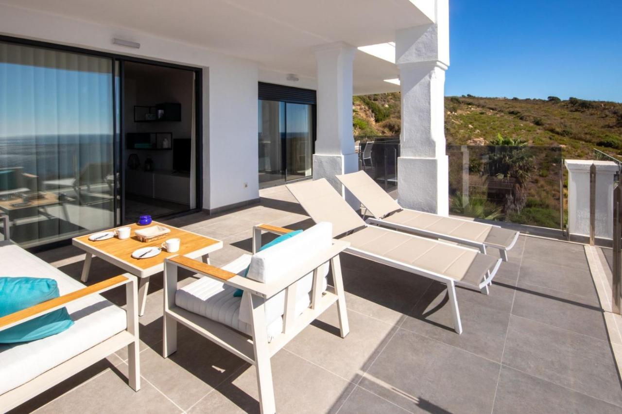 Luxury Apartment Stunning Seaview Bs 3104 Манилва Екстериор снимка