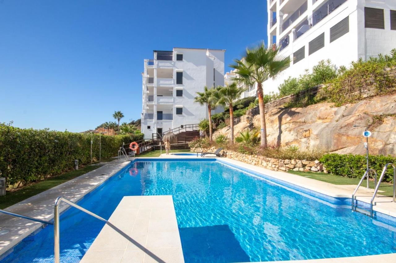 Luxury Apartment Stunning Seaview Bs 3104 Манилва Екстериор снимка