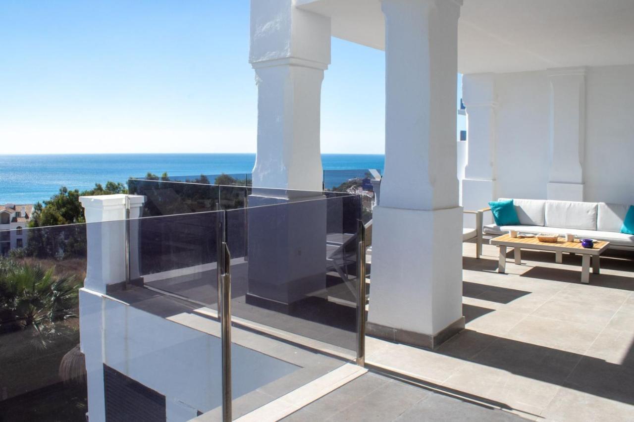 Luxury Apartment Stunning Seaview Bs 3104 Манилва Екстериор снимка